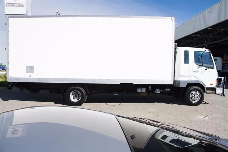 Index Logistics 10 tonne removal truck